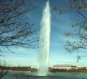 Lake Burley Griffin water fountain